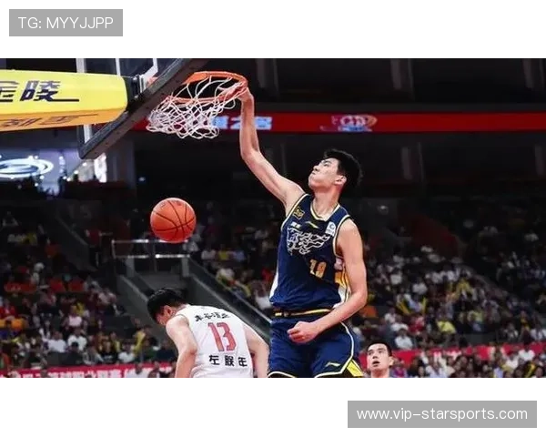 核心球员末节爆发完成关键逆转