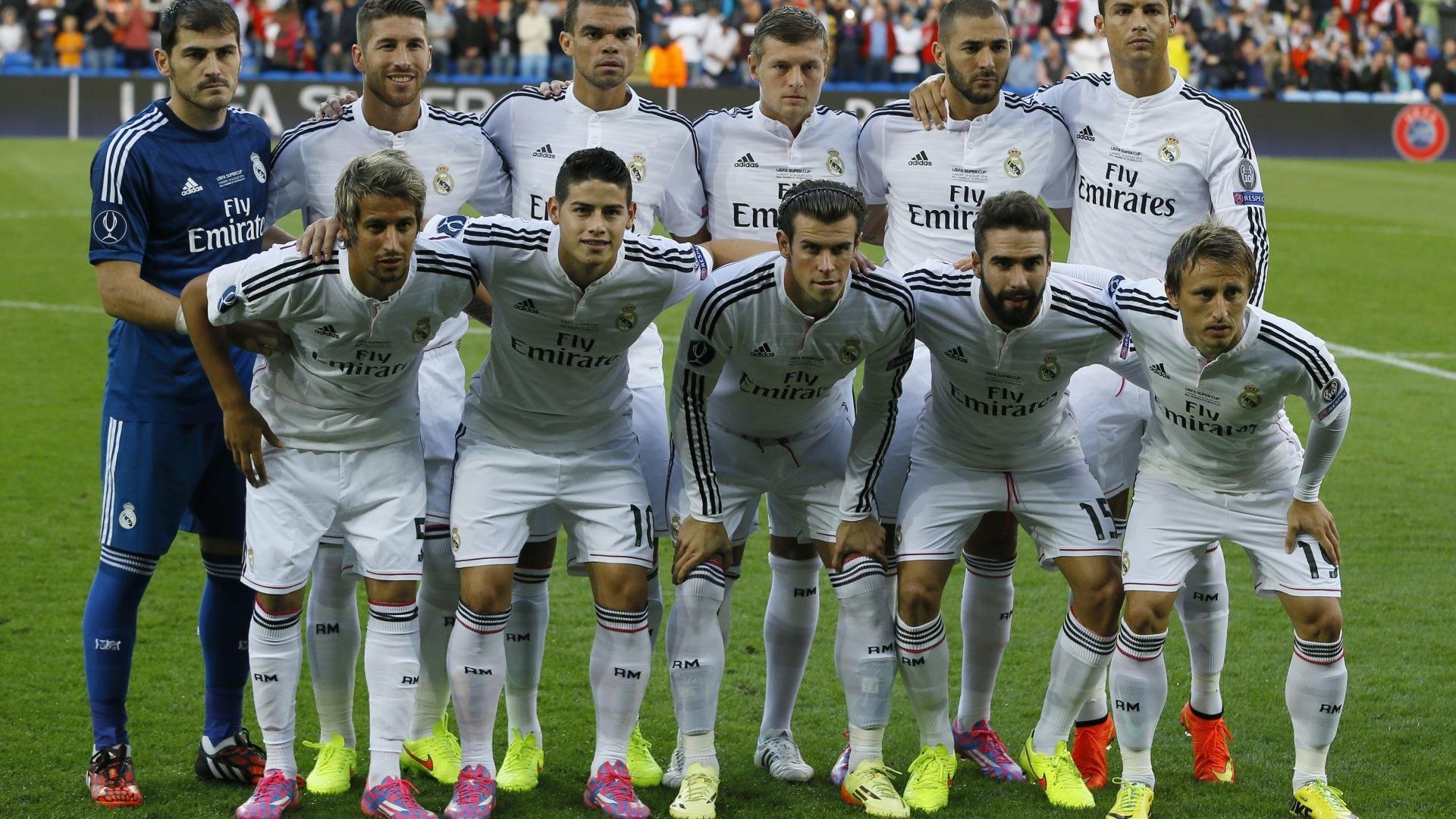 《王者荣耀》“荣耀争霸”战队激战正酣！全民燃情，荣耀之巅等待新王者